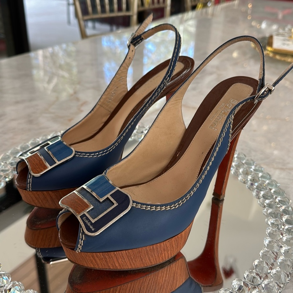 Balding Blue Leather Heels size 37